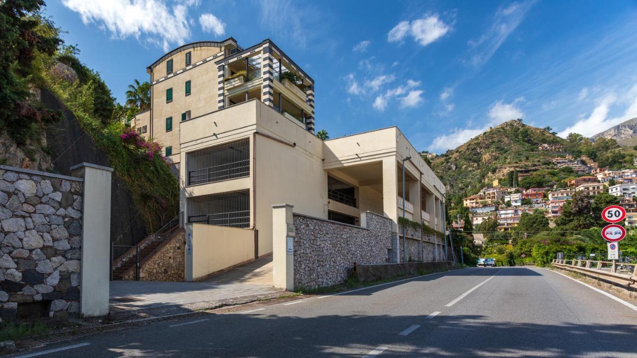 Beautiful Apartment In The Centre Of Taormina Dış mekan fotoğraf
